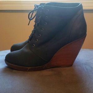 High Heel Leather Wedges with Wooden Sole